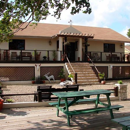 Crooкed Tree Lodge Belize Crooked Tree Екстериор снимка