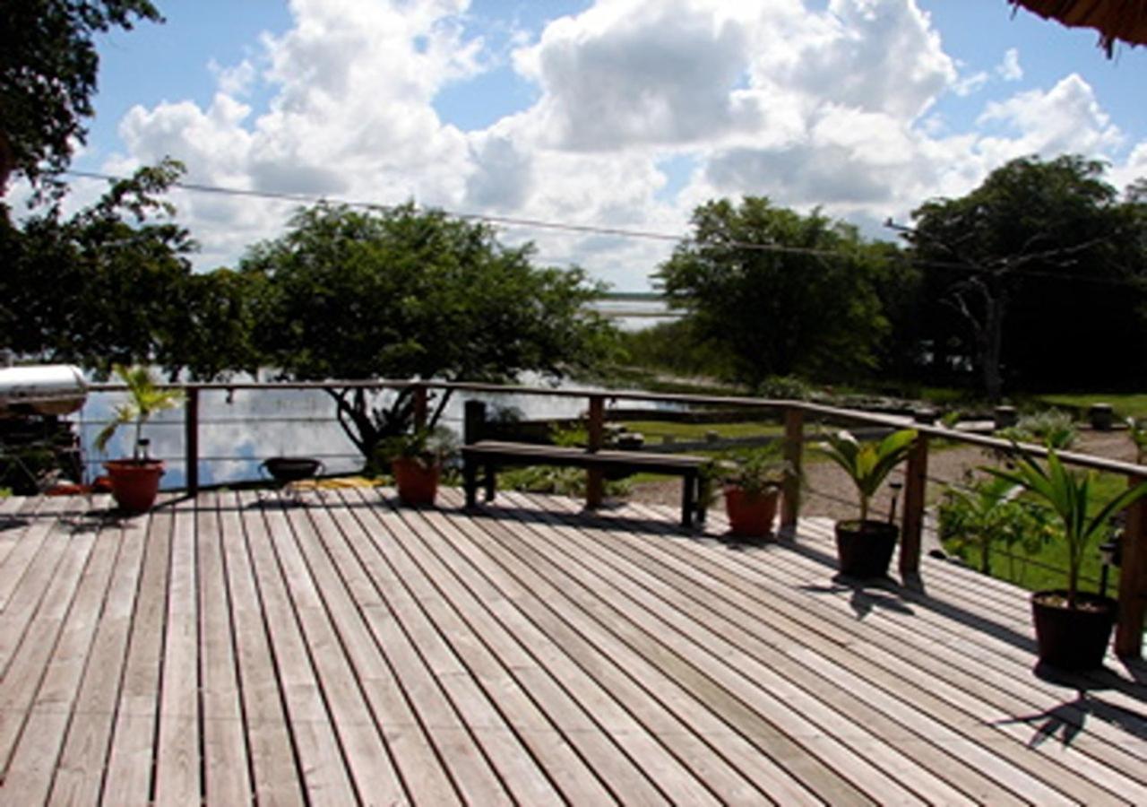 Crooкed Tree Lodge Belize Crooked Tree Екстериор снимка