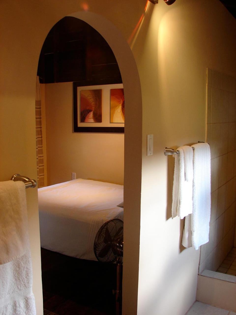 Crooкed Tree Lodge Belize Crooked Tree Екстериор снимка